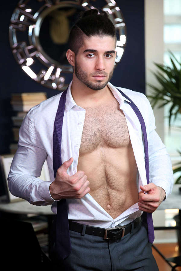 ouvrir chemise torse ouvrir chemise torse