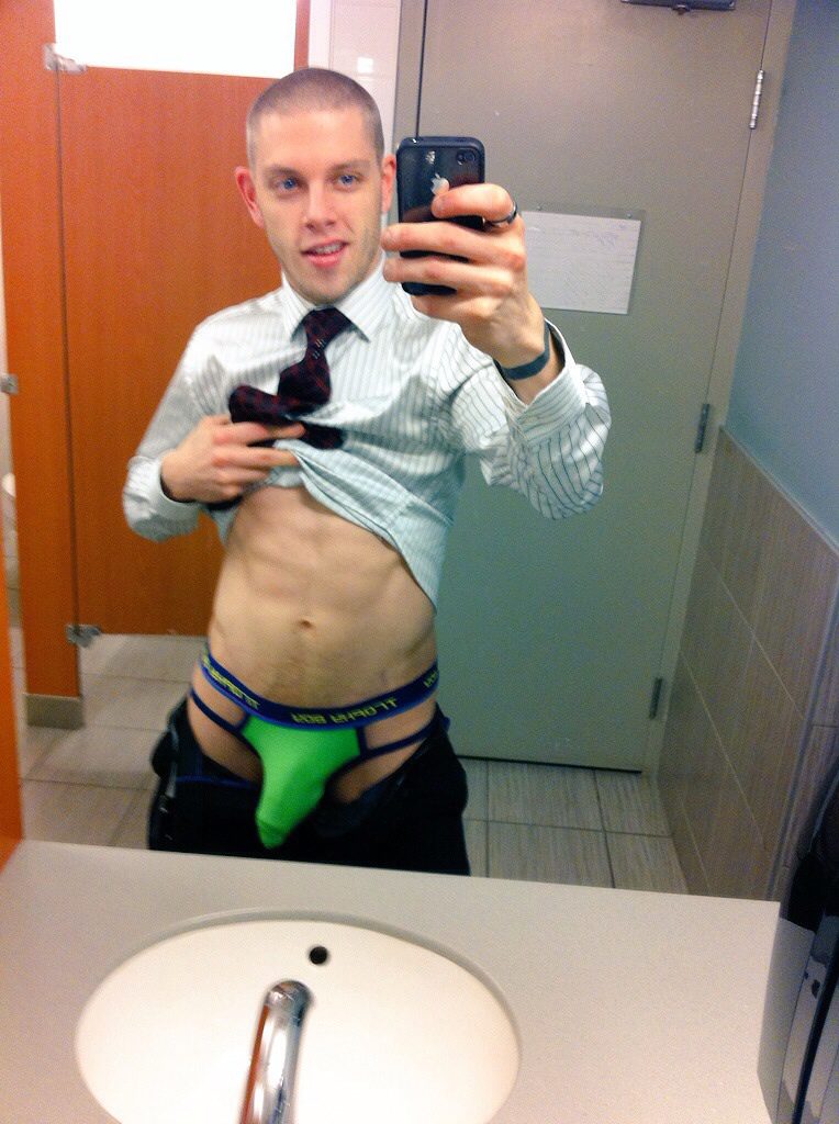 tampa transsexual club bar tranny chaser gay guy in boxer briefs